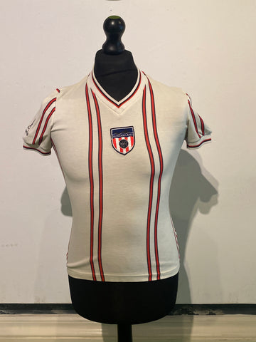 Le coq sportif Home shirt 1981/83