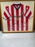 Framed 2000/02 Sunderland Signed Shirt