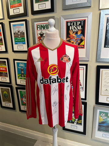 Sunderland 2016/17 team signed long sleeve home shirt- Large