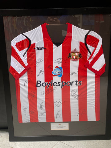 Framed 2008/09 Sunderland Signed Shirt