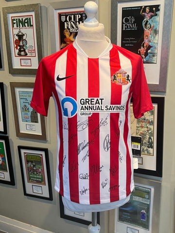 Squad Signed Papa John’s trophy final winning home shirt- small 11/11