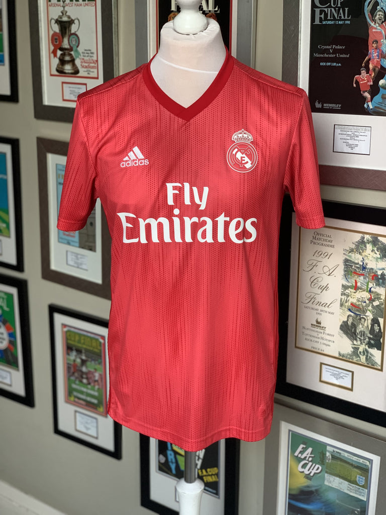 Real Madrid 2018 19 Third Shirt M Fans Museum Shop real-madrid-2018-19-third-shirt-m-fans-museum-shop