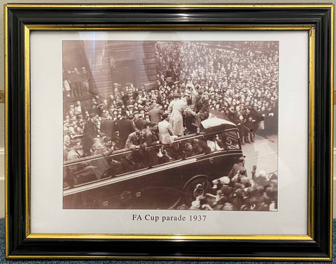Framed 1937 FA Cup Parade Picture 2