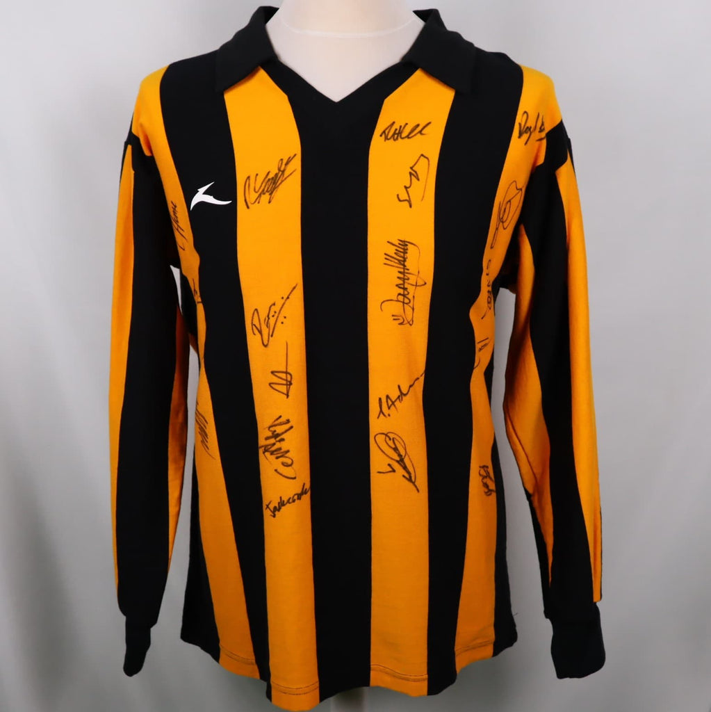 Berwick Rangers Kit Signed Berwick Rangers Home kit *Medium* – Fans Museum Shop