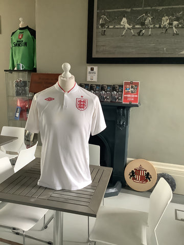 England Home White Shirt Size 40 Sleeve Small 2012