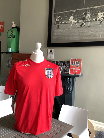 England Away Red Shirt Short Sleeve Medium Size 2006
